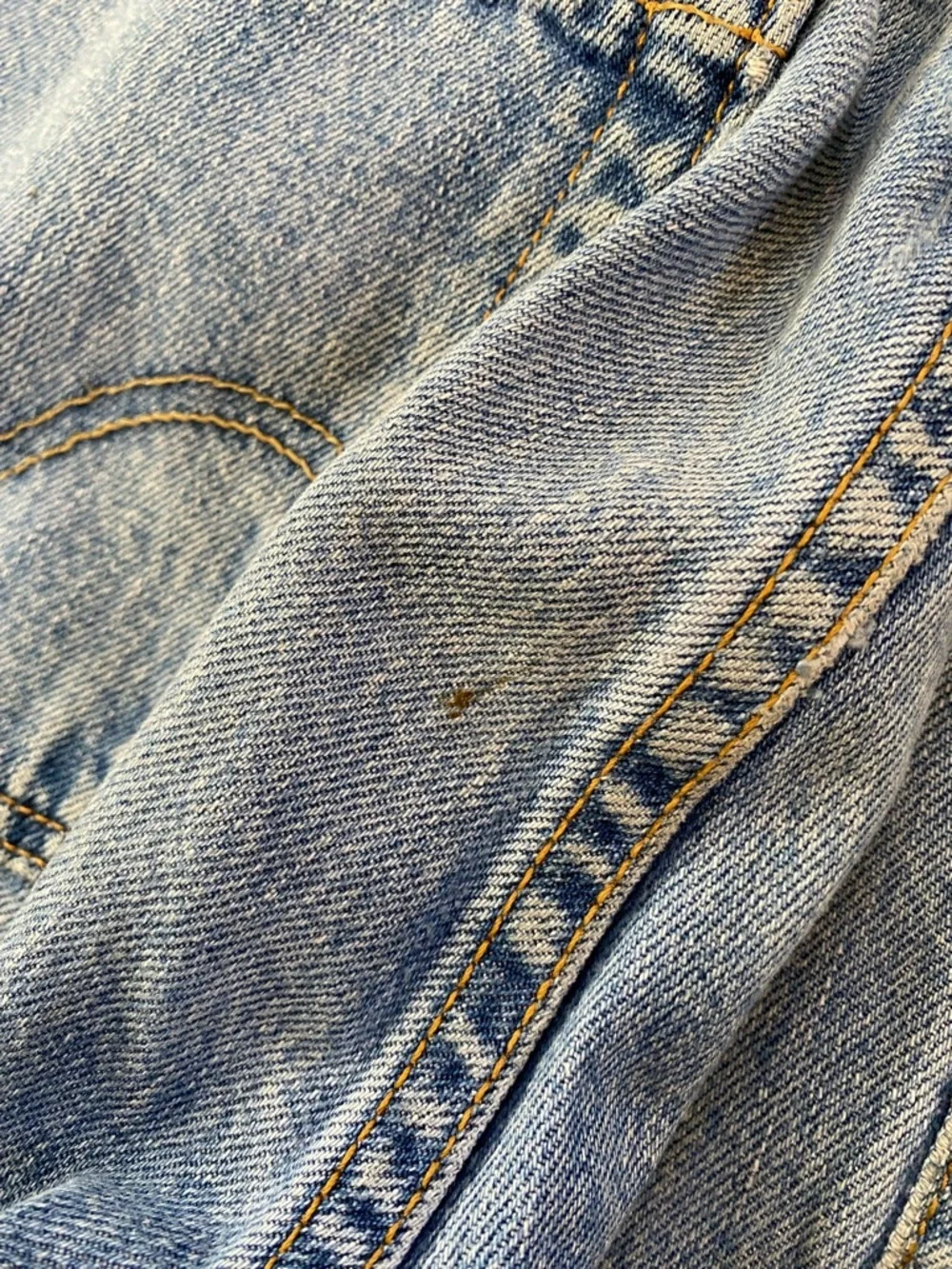 Levi’s Vintage 501s Classic Faded Blue Straight-Leg Jeans Button Fly: W31/L30